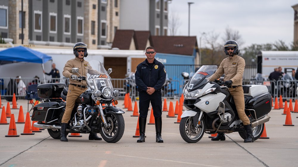 Ali Henning, Zack Coates et Donnie Williams lors de l'épreuve de tir du COTPMCO 2022. 