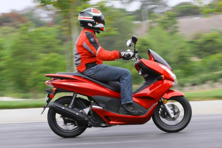 Action Honda PCX150 2013