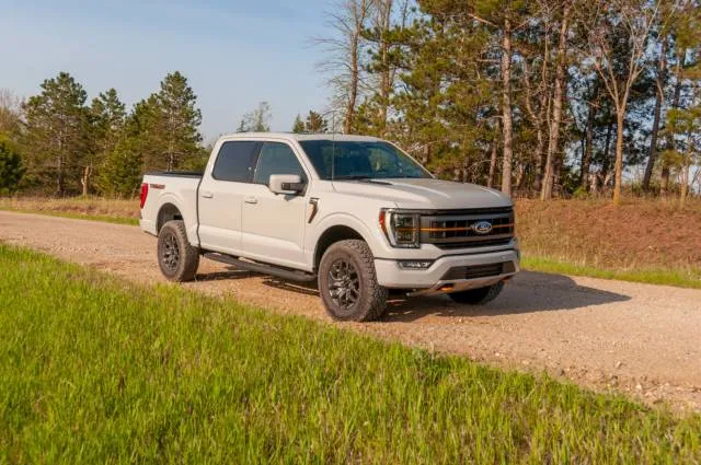 2023 Ford F-150 Tremor V-8 2023 Ford F-150 Tremor V-8