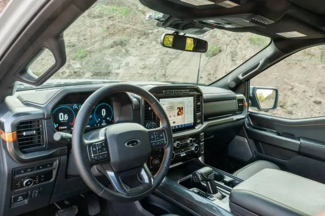 2023 Ford F-150 Tremor V-8 2023 Ford F-150 Tremor V-8