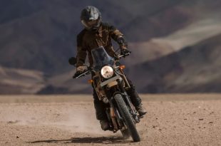Les photos de la Royal Enfield Himalayan 450 montrent un grand réservoir de carburant et un nouveau moteur, le prix probable et d'autres détails ici - Autobala.com