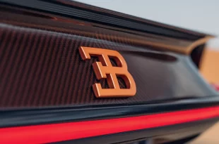 Comment Bugatti fabrique les carrosseries de ses véhicules en fibre de carbone - Autobala.com