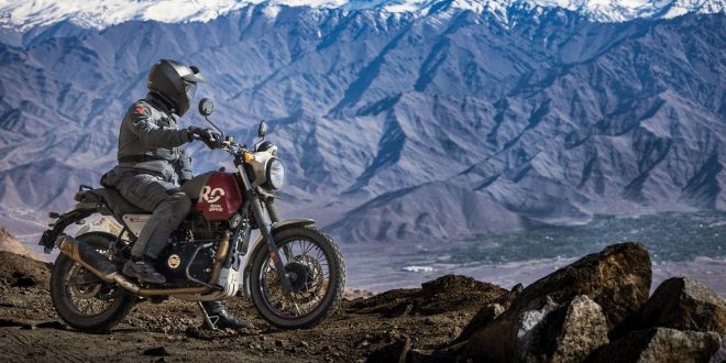 Ce que j'ai appris en traversant l'Himalaya à moto - Autobala.com